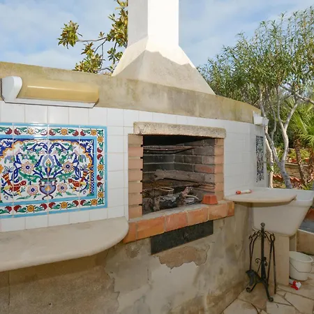 بيت للعطل 4 Bedroom Lovely In