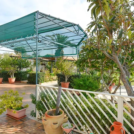 Holiday home 4 Bedroom Lovely In Donnalucata (Sicily)